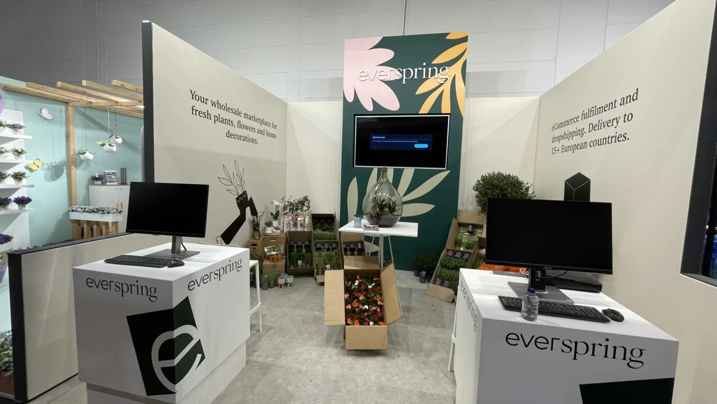 Everspring demonstreert het platform op een vakbeurs